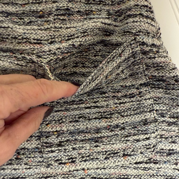 LOFT Gray and Black Patterned Mini Skirt - Picture 2 of 4